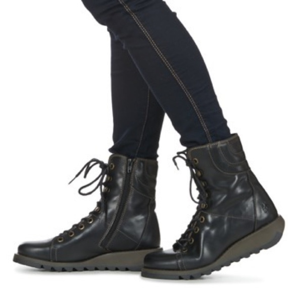 FLY LONDON “Same” Black Lace-Up Combat Boots 39